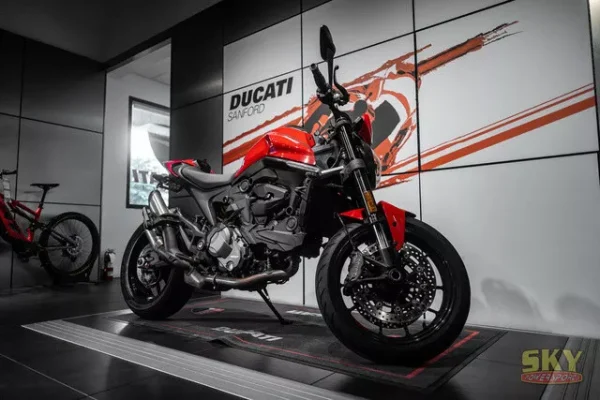 2021 Ducati Monster + Ducati Red - Image 13